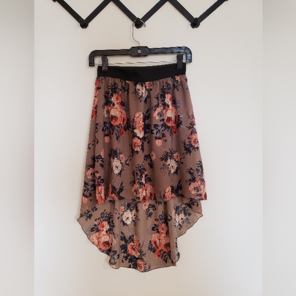 Floral, mid-length skirt